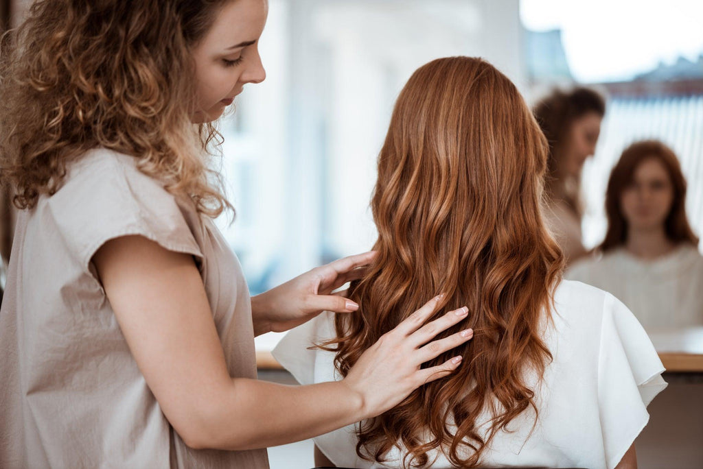 10 RAZONES POR LAS QUE TU SALÓN DE BELLEZA DEBE OFRECER EXTENSIONES DE CABELLO 