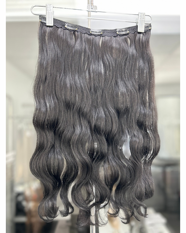 Natural B. Wavy Clip-In