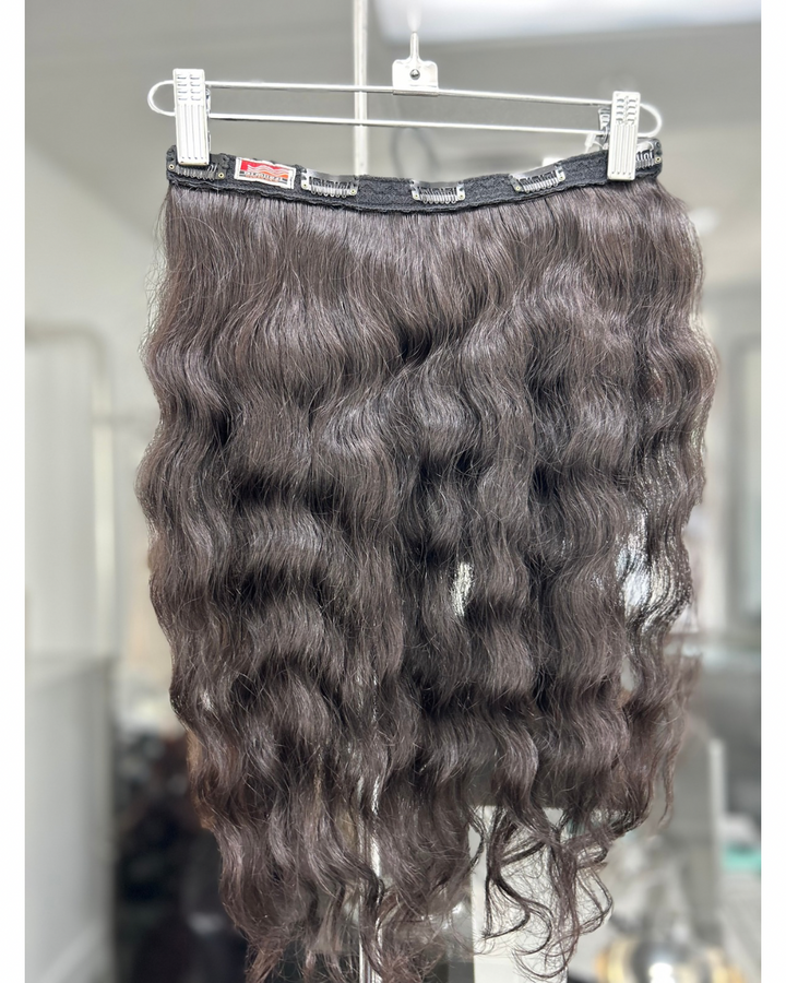 Natural B. Wavy Clip-In - Di Milesi | Hair Extensions with high quality